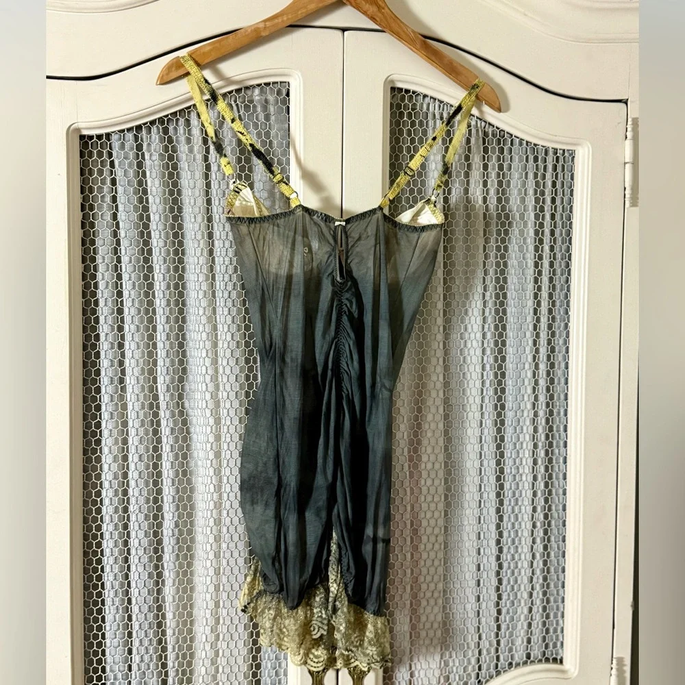 Custom Vintage Victoria's Secret Lingerie Full Moon Dyed Dress Women’s Size 34B